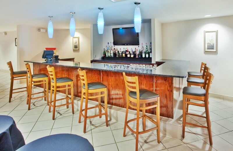Holiday Inn Atlanta/Roswell By Ihg Eksteriør bilde